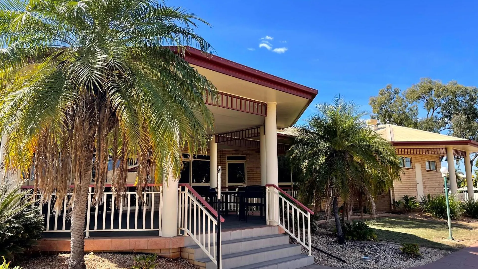The Western Heritage Motor Inn Moranbah
