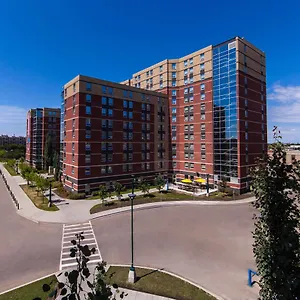  Hostel Macewan Canada